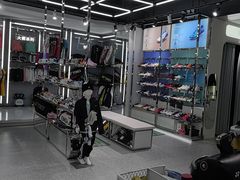 -YONEX苗江运动城(源深店)