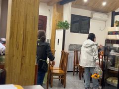 -华光驿站私房菜·黑金冠