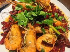 -曼听小寨海鲜烧烤·大连辣炒大王(盖州街店)