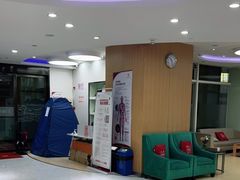 -雅悦齿科(顾村公园店)