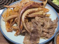 -明洞阿姨·韩式酱蟹烤肉·创意料理(三元桥店)