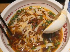-呷佬·长沙手工米粉(金沙江路店)