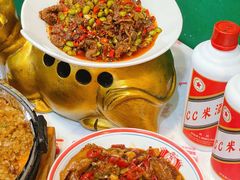 -堂瓦里·33年传统赣菜(第一街区店)