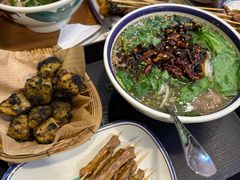 -云阿蛮云南生烫牛肉米线(奉贤路店)