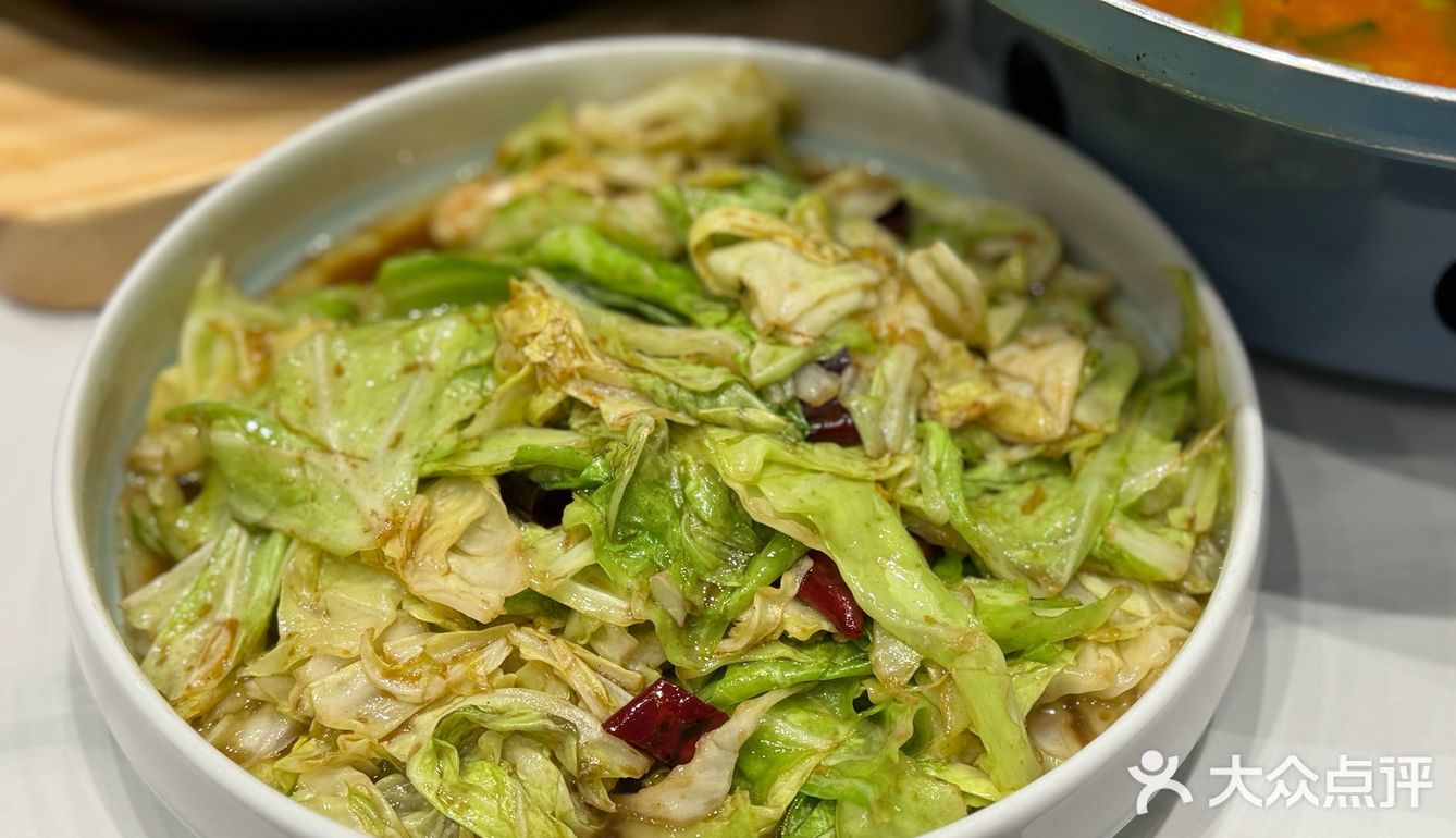 海味满桌真满足