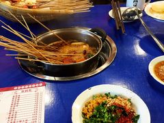 -马路边边串串香形象店(磐石路店)