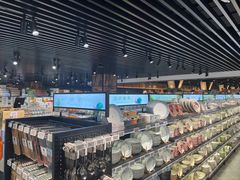 -胖东来生活广场(健康路店)