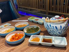 -明洞阿姨·韩式酱蟹烤肉·创意料理(三元桥店)