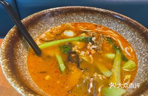 Tomato Beef Over Bridge Rice Noodles