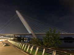 -南京眼步行桥