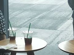 -星巴克臻选(郑州中原万达店)