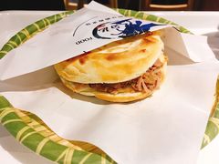 一口香肉夹馍-白起肉夹馍