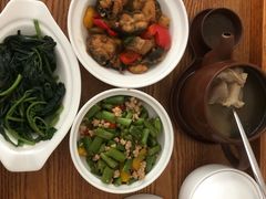 -雪梅月子中心(华侨城店)