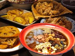 -爆炸头阿姨小四川正宗川味小吃(无任何分店)