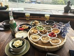 -包整·丝娃娃(一览甲秀楼风景店)