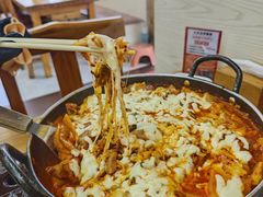 -亲昵春川鸡排(韩国美食街店)