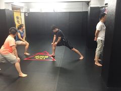 -威天下格斗柔术健身馆(红旗渠路店)