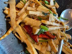 爆炒鲜竹笋-中8楼风尚云南菜(颐堤港店)
