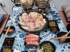 鮰鱼片-丽江庭院·云南野生菌·海鲜火锅(鼓楼四合院店)
