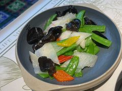 -云海肴·汽锅鸡·云南菜(天山百盛优客店)