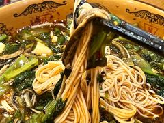 -乐山第一家临江鳝丝(茶坊路店)