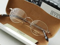 -目艮眼镜SHOWROOM(品牌集合店)