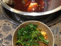 -肖肖酸萝卜鱼火锅(总店)