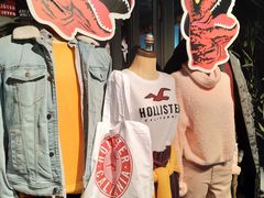 店内环境-Hollister(希慎广场店)