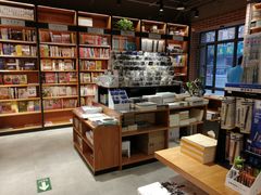 -新华书店(永安路店)