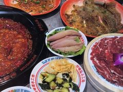 -牛市坎火锅(建设路店)