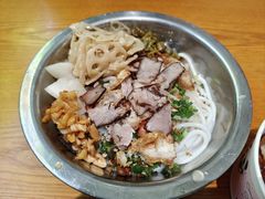 -地道战卤粉(名牌大厦店)