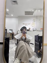 -1983 Hair Salon
