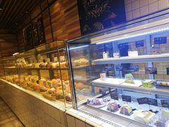 面包甜点陈列柜-野上麦田(中贸广场店)
