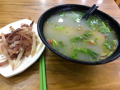 -志权牛肉面(灵山路店)