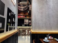 -8PINTS八品脱·日料·烧鸟·精酿小酒馆(莘庄店)
