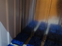 -安东易迷你自助仓储寄存仓库(草桥店)