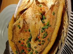 香烤海鲈鱼-蜜桃餐厅·伴山(绿宝广场店)