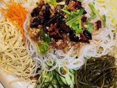 -老码头黑皮肘子锅包肉熏酱水饺(文政街店)
