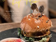 -HIGH FIVE哈福手工汉堡(桂林路店)