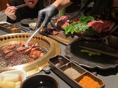 -铭牛烧肉·和牛海鲜自助(高新月牙湖店)