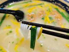 -新世界·过桥米线宴