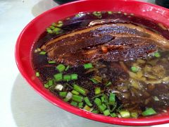 -小龙大肉面馆