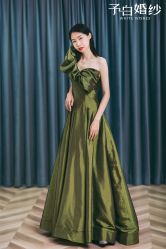 -予白婚纱礼服馆