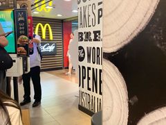 -麦当劳(中山公园龙之梦店)