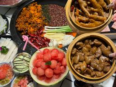 -卤校长重庆火锅(恒隆广场店)