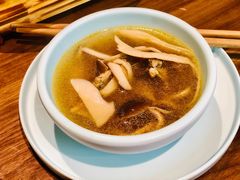 紫砂土鸡汤-有红鸡毛店·川菜(建设路店)