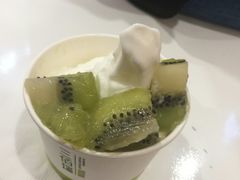 -三佰瑞冻酸奶(凯德MALL店)