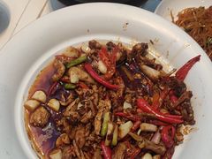 -阿瓦山寨·湘菜现炒·剁椒鱼头王(咸阳总店)