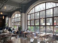 靠窗位-VESH COFFEE(定西路店)
