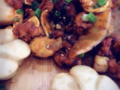 -老东镇啤酒屋海鲜加工·蒸汽海鲜·海鲜烧烤(台东店)